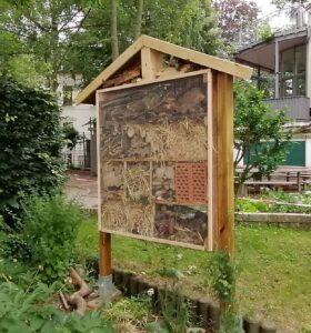 2021 06 Insektenhotel Schule IMG 20210708 090141